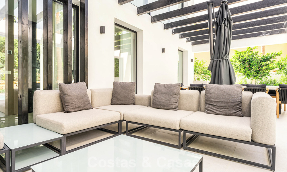 Instapklare, gemoderniseerde luxevilla te koop in het hart van Nueva Andalucia, Marbella 784130