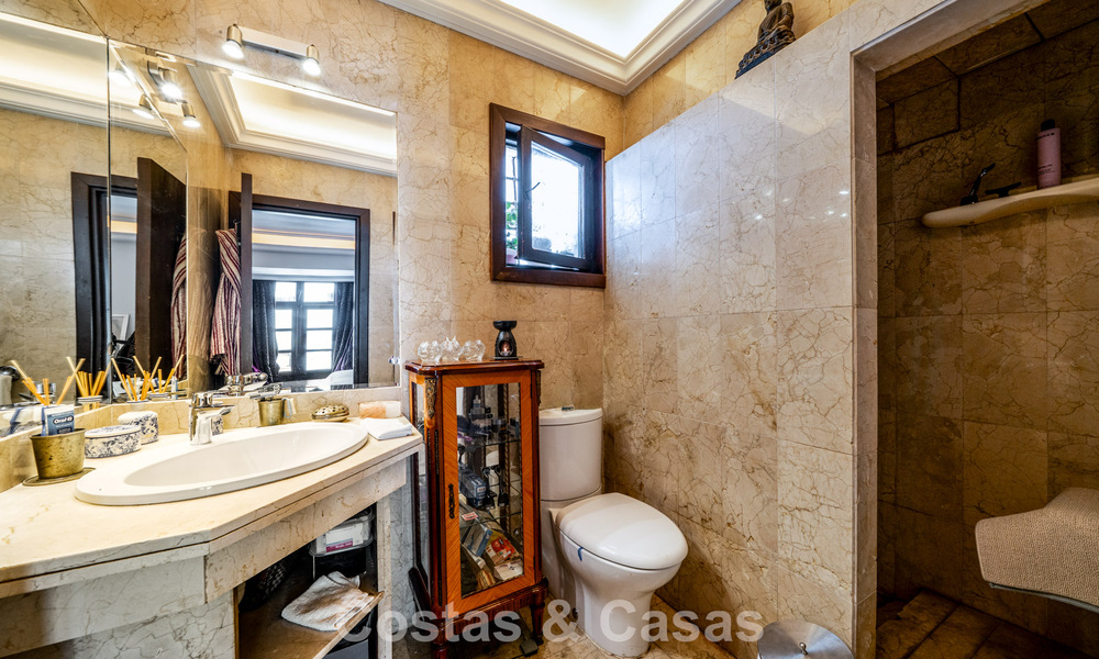 Ruim duplex appartement te koop met schitterend uitzicht, eerstelijn in de haven van Puerto Banus, Marbella 784162