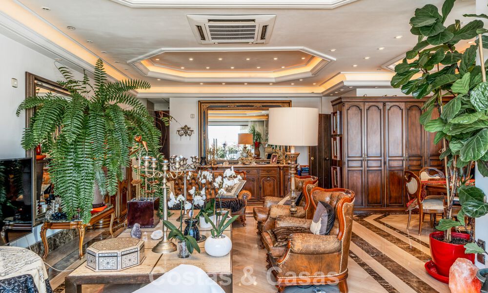 Ruim duplex appartement te koop met schitterend uitzicht, eerstelijn in de haven van Puerto Banus, Marbella 784163