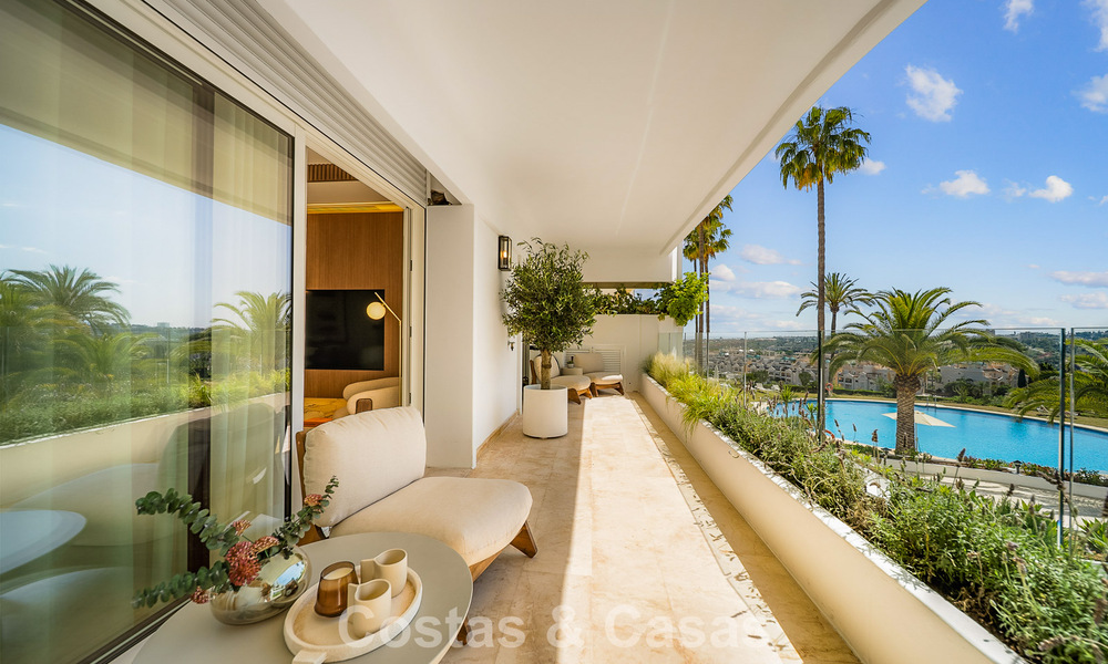 Luxueus gerenoveerd, 3-slaapkamer appartement te koop met panoramisch uitzicht op Marbella’s Golden Mile 784251