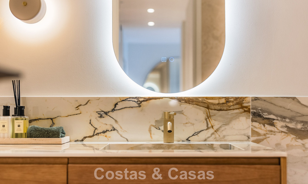 Luxueus gerenoveerd, 3-slaapkamer appartement te koop met panoramisch uitzicht op Marbella’s Golden Mile 784260