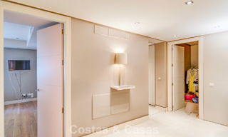 Prachtige, moderne, mediterrane villa te koop in een beveiligd exclusief complex op de Golden Mile van Marbella 784272 