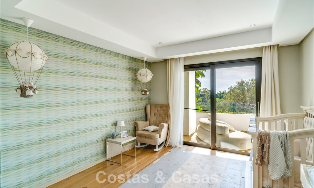 Prachtige, moderne, mediterrane villa te koop in een beveiligd exclusief complex op de Golden Mile van Marbella 784274