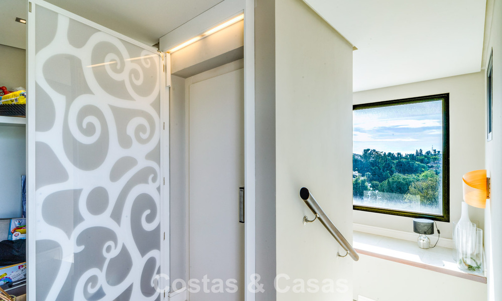 Prachtige, moderne, mediterrane villa te koop in een beveiligd exclusief complex op de Golden Mile van Marbella 784287