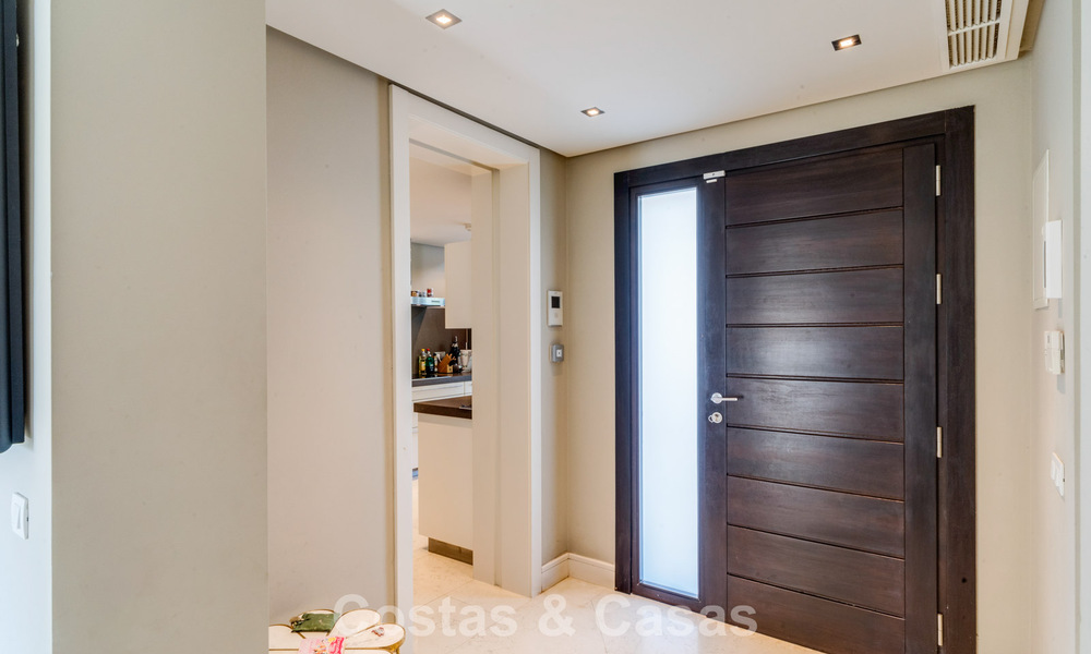 Prachtige, moderne, mediterrane villa te koop in een beveiligd exclusief complex op de Golden Mile van Marbella 784300