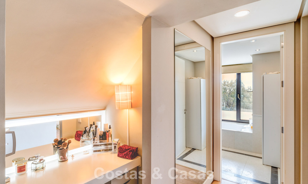 Prachtige, moderne, mediterrane villa te koop in een beveiligd exclusief complex op de Golden Mile van Marbella 784301