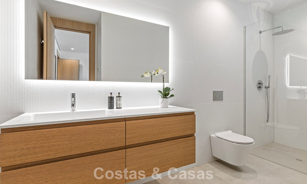 Contemporaine luxevilla te koop in de groene heuvels nabij San Pedro in Marbella - Benahavis 784339