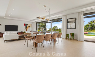 Contemporaine luxevilla te koop in de groene heuvels nabij San Pedro in Marbella - Benahavis 784350 