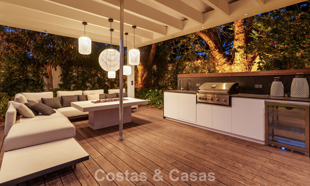 Exclusieve, gelijkvloerse villa te koop op een steenworp van het strand en voorzieningen in San Pedro en Puerto Banus, Marbella 784427