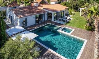 Exclusieve, gelijkvloerse villa te koop op een steenworp van het strand en voorzieningen in San Pedro en Puerto Banus, Marbella 784429 
