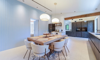 Exclusieve, gelijkvloerse villa te koop op een steenworp van het strand en voorzieningen in San Pedro en Puerto Banus, Marbella 784435 