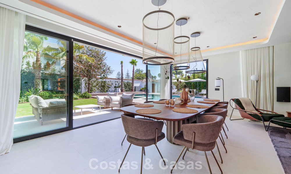 Exclusieve, gelijkvloerse villa te koop op een steenworp van het strand en voorzieningen in San Pedro en Puerto Banus, Marbella 784466