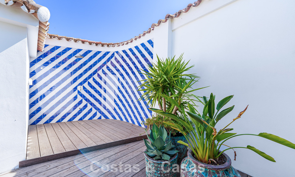 Exclusieve, gelijkvloerse villa te koop op een steenworp van het strand en voorzieningen in San Pedro en Puerto Banus, Marbella 784470