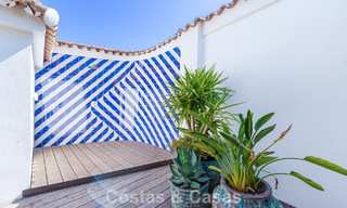 Exclusieve, gelijkvloerse villa te koop op een steenworp van het strand en voorzieningen in San Pedro en Puerto Banus, Marbella 784470 