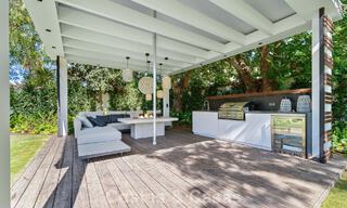 Exclusieve, gelijkvloerse villa te koop op een steenworp van het strand en voorzieningen in San Pedro en Puerto Banus, Marbella 784472 