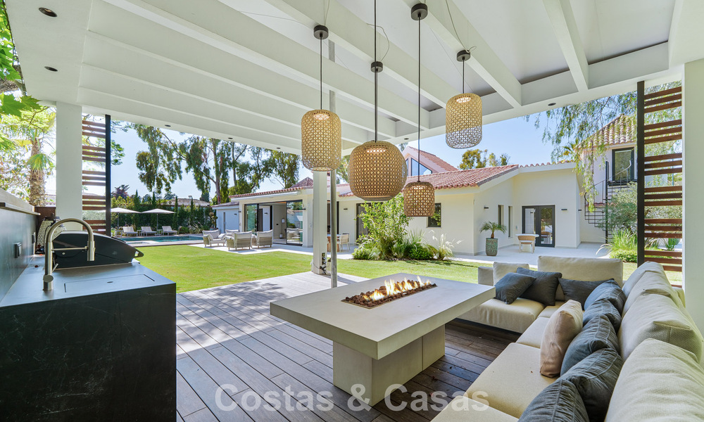 Exclusieve, gelijkvloerse villa te koop op een steenworp van het strand en voorzieningen in San Pedro en Puerto Banus, Marbella 784474