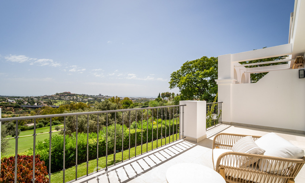 Schitterend gerenoveerd herenhuis te koop eerstelijns La Quinta golf in Marbella - Benahavis 784563