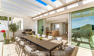 Contemporain luxe appartement met zeezicht te koop in een boutique complex nabij Marbella stad 784589 