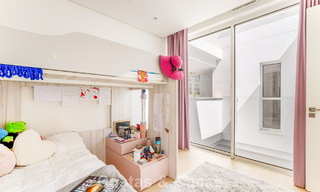 Contemporain luxe appartement met zeezicht te koop in een boutique complex nabij Marbella stad 784594 