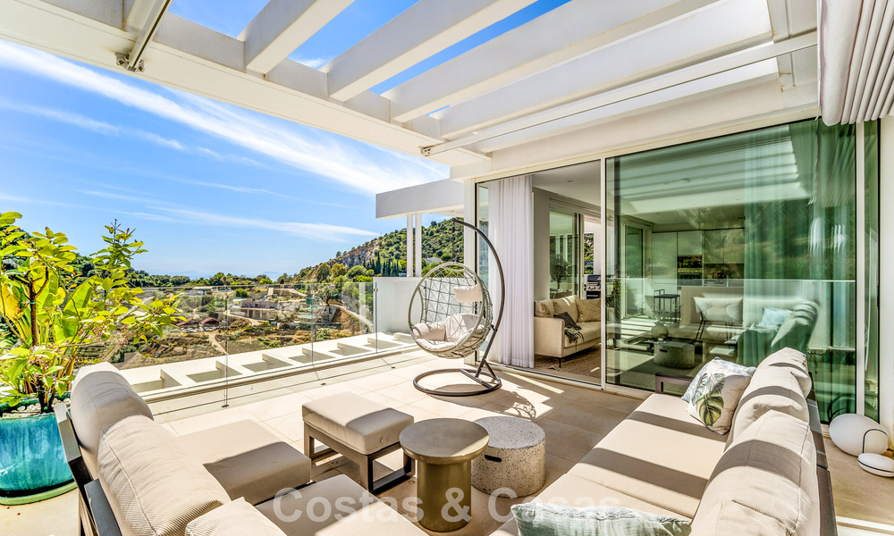 Contemporain luxe appartement met zeezicht te koop in een boutique complex nabij Marbella stad 784595