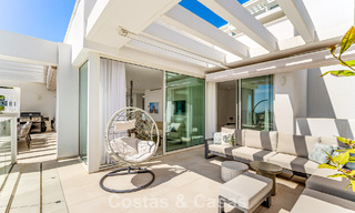 Contemporain luxe appartement met zeezicht te koop in een boutique complex nabij Marbella stad 784596 