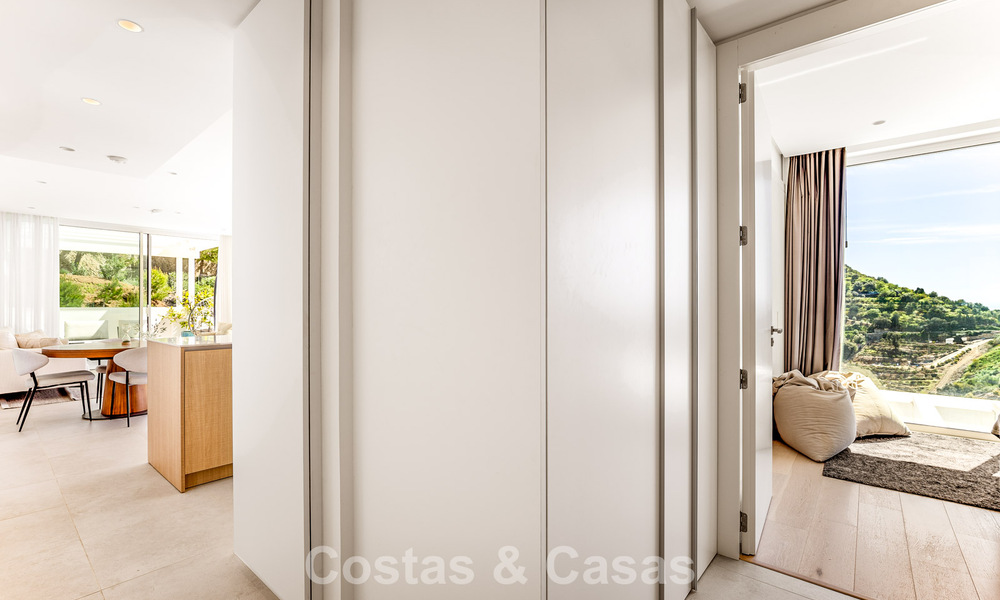 Contemporain luxe appartement met zeezicht te koop in een boutique complex nabij Marbella stad 784602