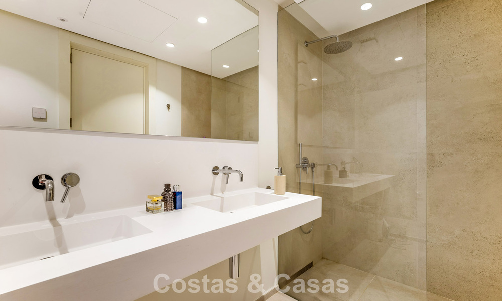 Contemporain luxe appartement met zeezicht te koop in een boutique complex nabij Marbella stad 784606