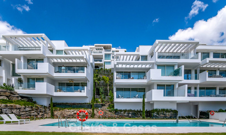 Contemporain luxe appartement met zeezicht te koop in een boutique complex nabij Marbella stad 784619