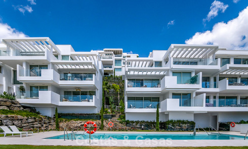 Contemporain luxe appartement met zeezicht te koop in een boutique complex nabij Marbella stad 784619