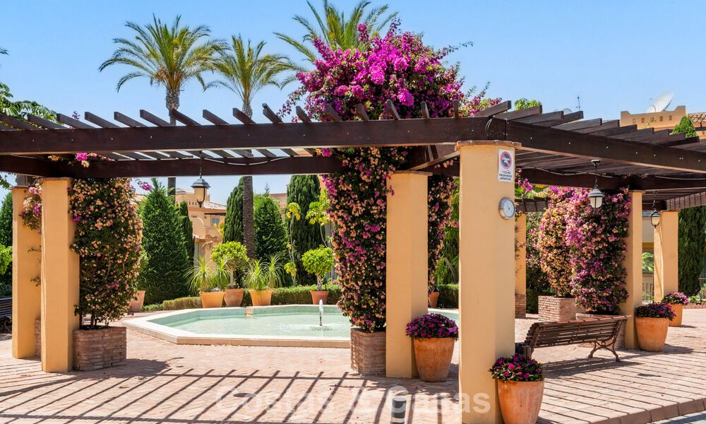 Appartementen te koop in Four Seasons in Los Flamingos Golf, Benahavis - Marbella 784485