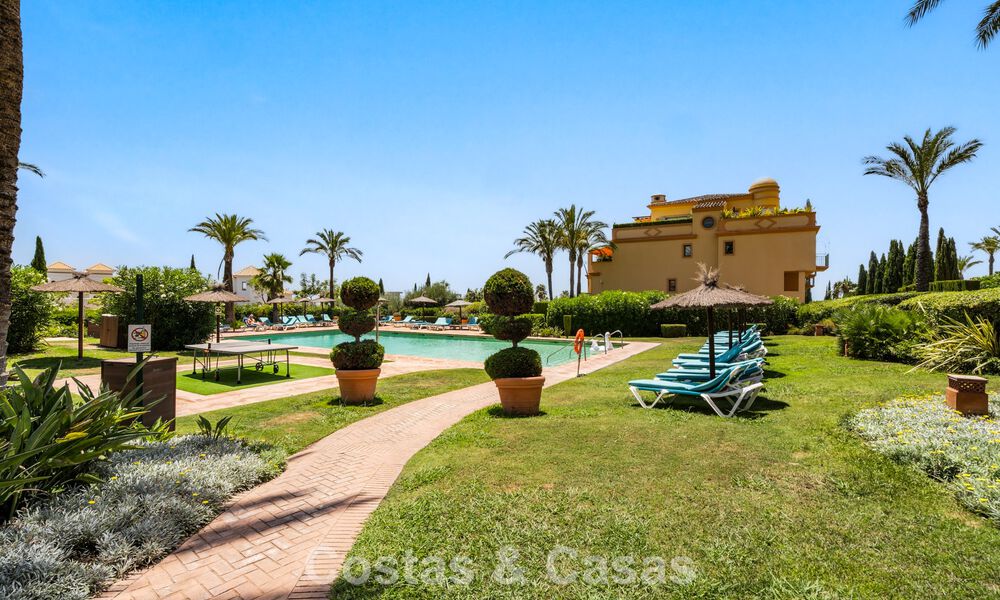 Appartementen te koop in Four Seasons in Los Flamingos Golf, Benahavis - Marbella 784486
