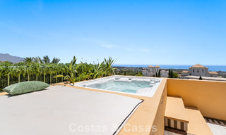 Appartementen te koop in Four Seasons in Los Flamingos Golf, Benahavis - Marbella 784492 