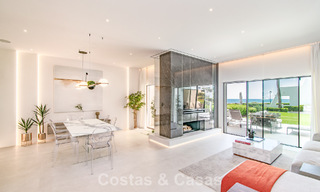 Hoogwaardig gerenoveerde strandwoning met prachtig zeezicht te koop op de Golden Mile van Marbella 784699 