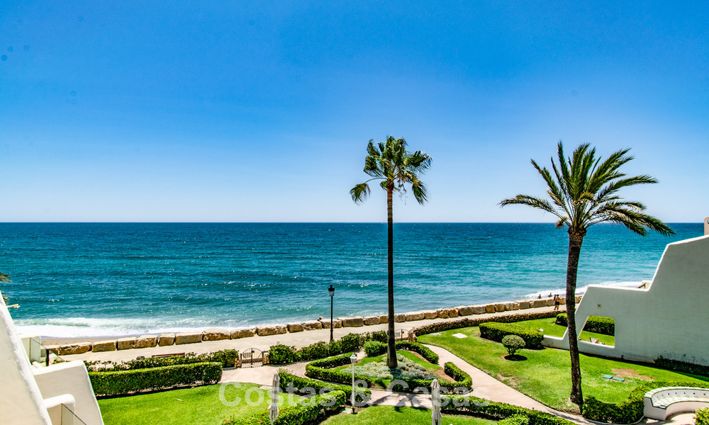 Hoogwaardig gerenoveerde strandwoning met prachtig zeezicht te koop op de Golden Mile van Marbella 784706