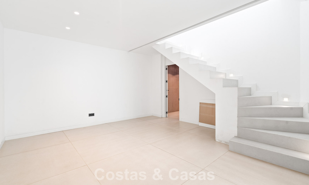 Vernieuwbouwwoningen te koop op loopafstand v/e golfclub, New Golden Mile tussen Marbella en Estepona 784760