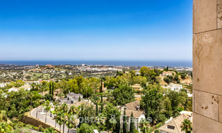 Duplex appartement met villa-allure te koop in een luxueus complex in La Quinta, Marbella - Benahavis 784855 