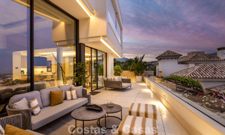 Duplex appartement met villa-allure te koop in een luxueus complex in La Quinta, Marbella - Benahavis 784860 