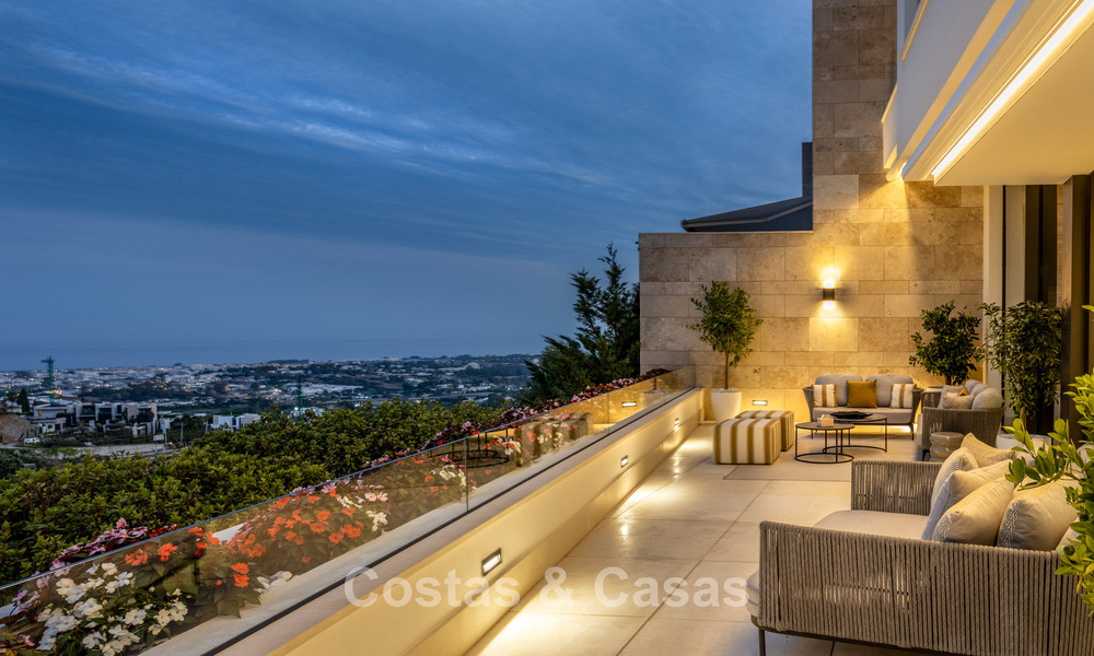Duplex appartement met villa-allure te koop in een luxueus complex in La Quinta, Marbella - Benahavis 784862