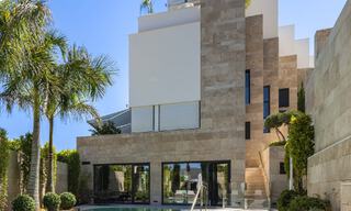Duplex appartement met villa-allure te koop in een luxueus complex in La Quinta, Marbella - Benahavis 784863 