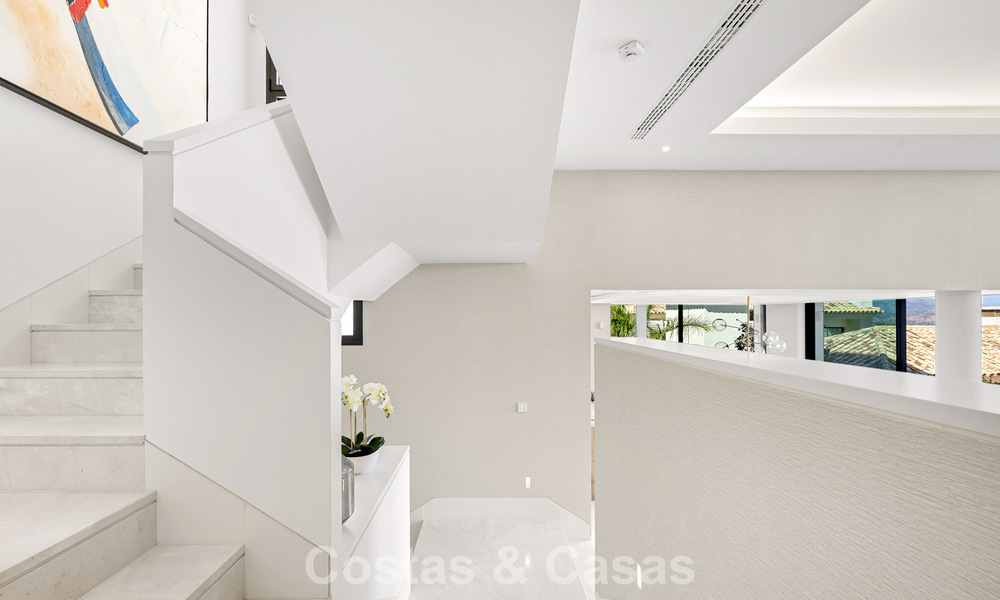 Duplex appartement met villa-allure te koop in een luxueus complex in La Quinta, Marbella - Benahavis 784872