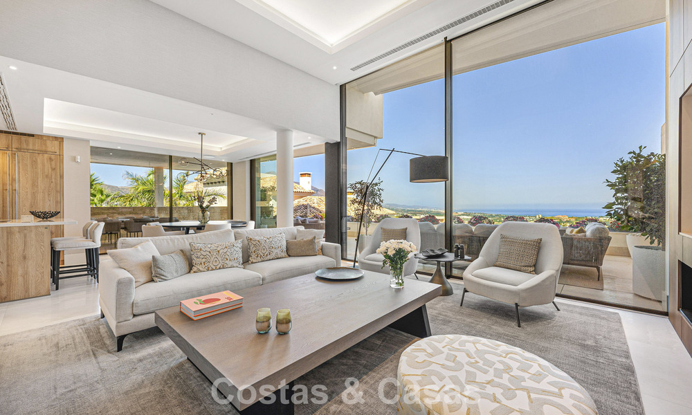 Duplex appartement met villa-allure te koop in een luxueus complex in La Quinta, Marbella - Benahavis 784876