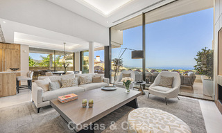 Duplex appartement met villa-allure te koop in een luxueus complex in La Quinta, Marbella - Benahavis 784876 