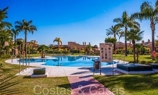 Instapklaar, luxe penthouse met panoramische zichten op golf, zee en bergen te koop in Benahavis - Marbella 784807 