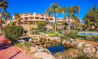 Instapklaar, luxe penthouse met panoramische zichten op golf, zee en bergen te koop in Benahavis - Marbella 784809 