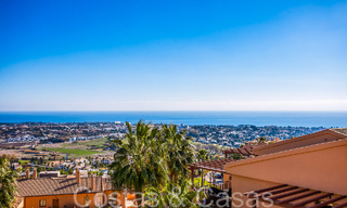 Instapklaar, luxe penthouse met panoramische zichten op golf, zee en bergen te koop in Benahavis - Marbella 784827 