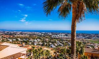 Instapklaar, luxe penthouse met panoramische zichten op golf, zee en bergen te koop in Benahavis - Marbella 784830 