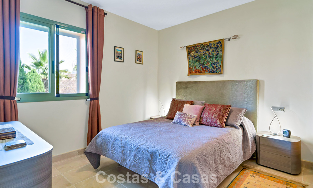 Instapklaar, 3-slaapkamer appartement te koop met zicht op de tuin en de zee in Los Flamingos Golf Resort in Marbella - Benahavis 785080