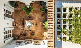 Prachtige, mediterrane luxevilla te koop in een afgeschermde urbanisatie op de Golden Mile van Marbella 785111 