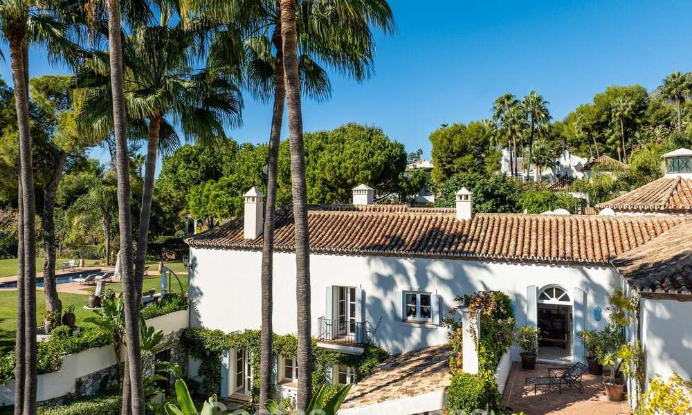 Prachtige, mediterrane luxevilla te koop in een afgeschermde urbanisatie op de Golden Mile van Marbella 785113