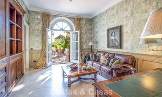 Prachtige, mediterrane luxevilla te koop in een afgeschermde urbanisatie op de Golden Mile van Marbella 785123 